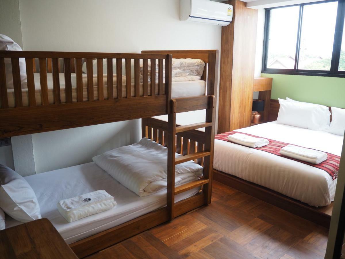 Boonnark Bed Night Bazaar No Car Parking Apartman Csiangmaj Kültér fotó